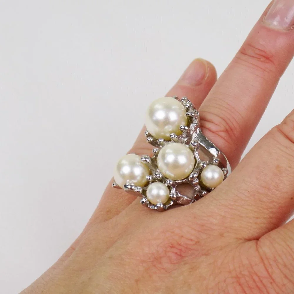 sz 7.5 vintage pearl statement ring cottagecore girly chunky romantic unique